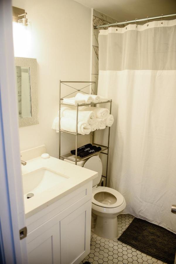 Nola Getaway With King Suite 10 Mins From French Quarter 뉴올리언스 외부 사진